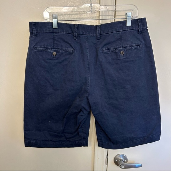 GAP Men’s Navy Flat Front 10” Vintage Chino Shorts Size 34 Regenerative Cotton - Picture 5 of 7